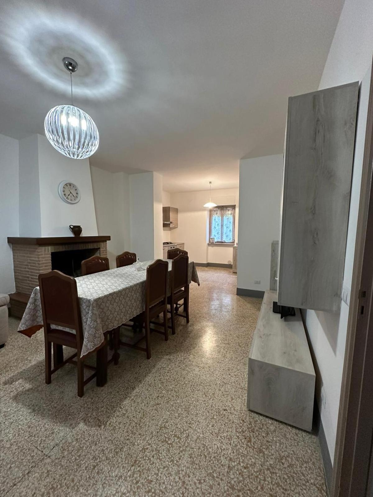 Casa Vacanze "La Torre" Cascia Exteriör bild